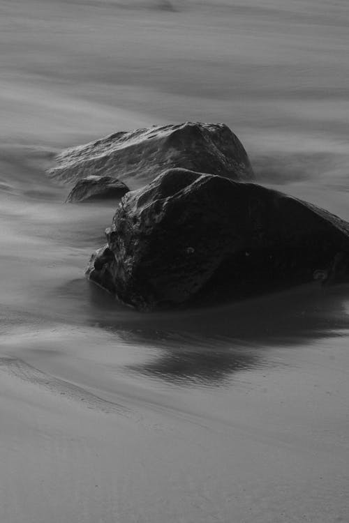 Playa en blanco y negro