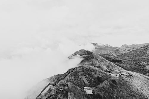 mountain in black and white 