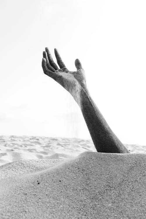 Δωρεάν στοκ φωτογραφιών με άμμος, ασπρόμαυρο, βοήθεια