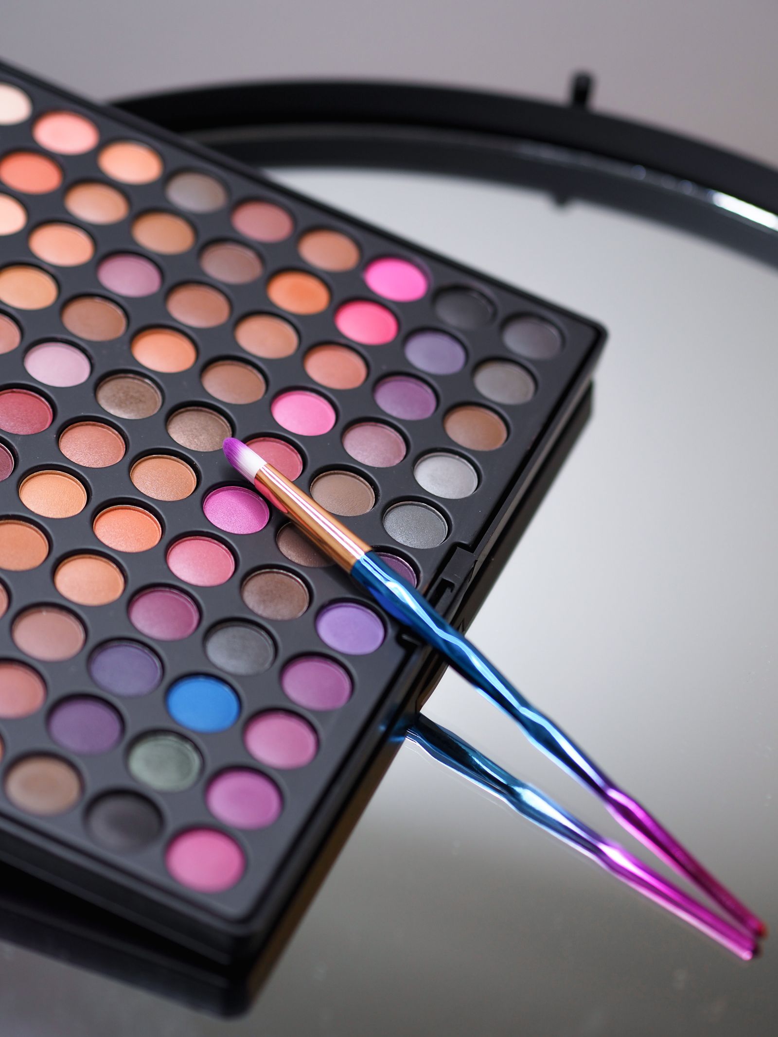 Makeup Brush Background Photos, Download The BEST Free Makeup Brush
