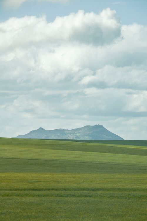 Open countryside under a wide sky — Maksim Smirnov on Pexels
