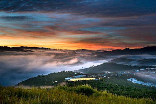 Fotografía De Paisaje Con Vista Del Atardecer