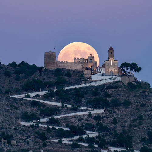 Free Cullera Castle in Full Moon Stock Photo