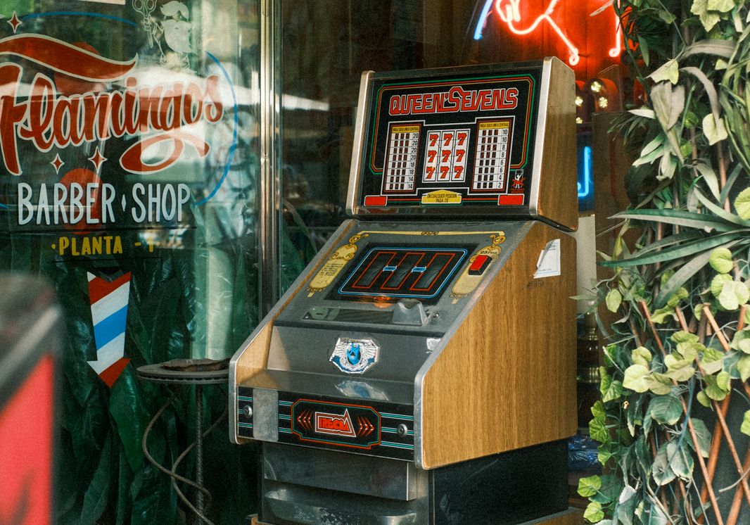 Online Casino: Spielautomaten und Live-Spiele im Überblick