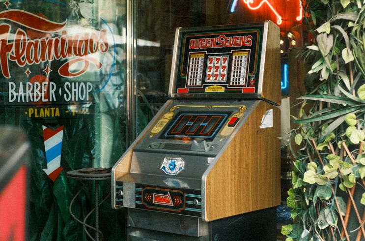 Online Roulette Rad mit verschiedenen Einsatzmöglichkeiten im Casino