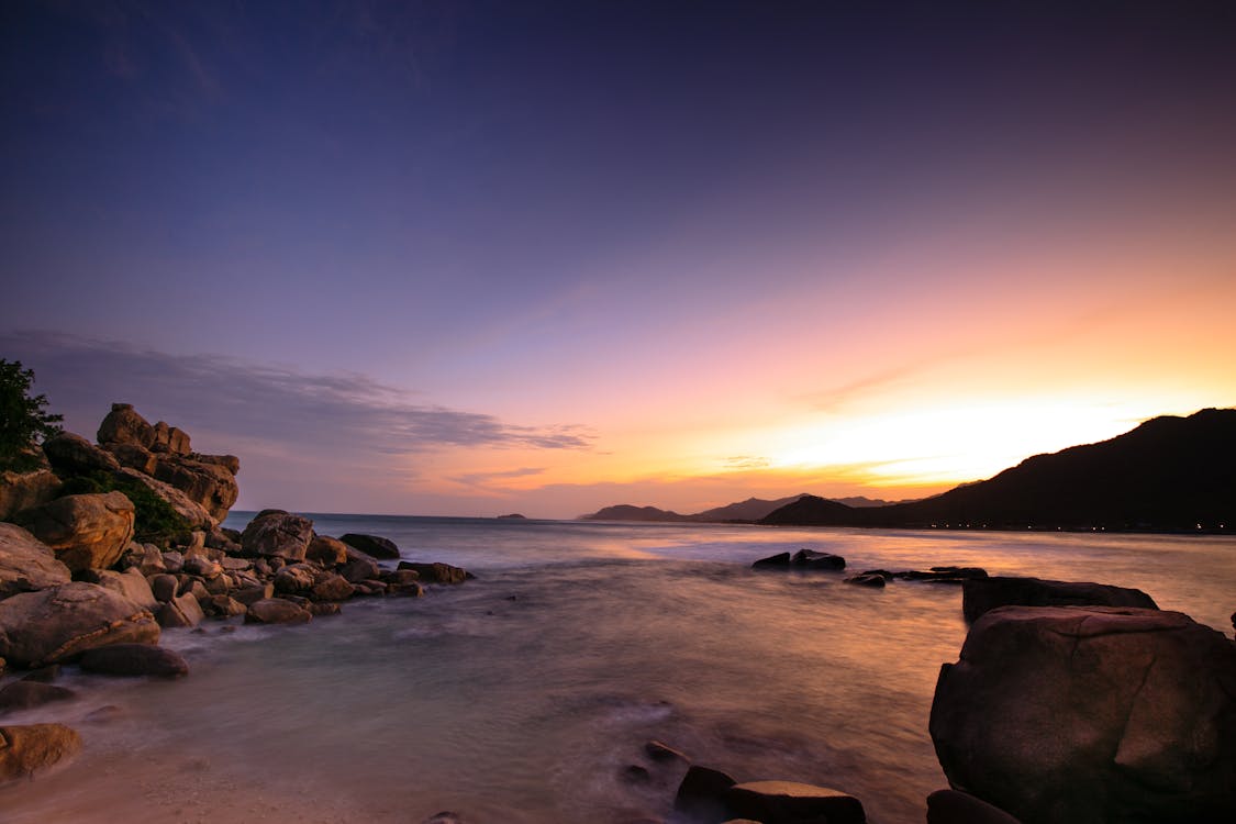 Photo of Shoreline and Boulder Rocks