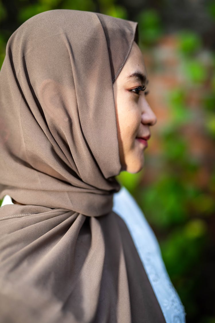 Beautiful Woman In Hijab In Side View