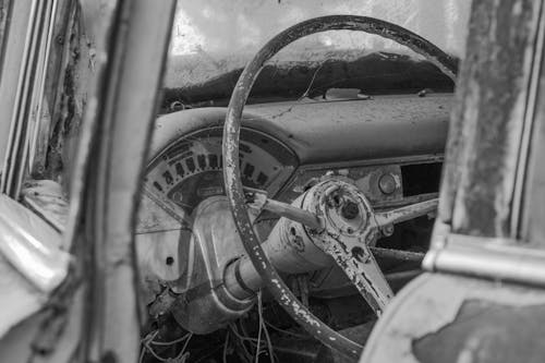 Steering wheel of an abandoned car