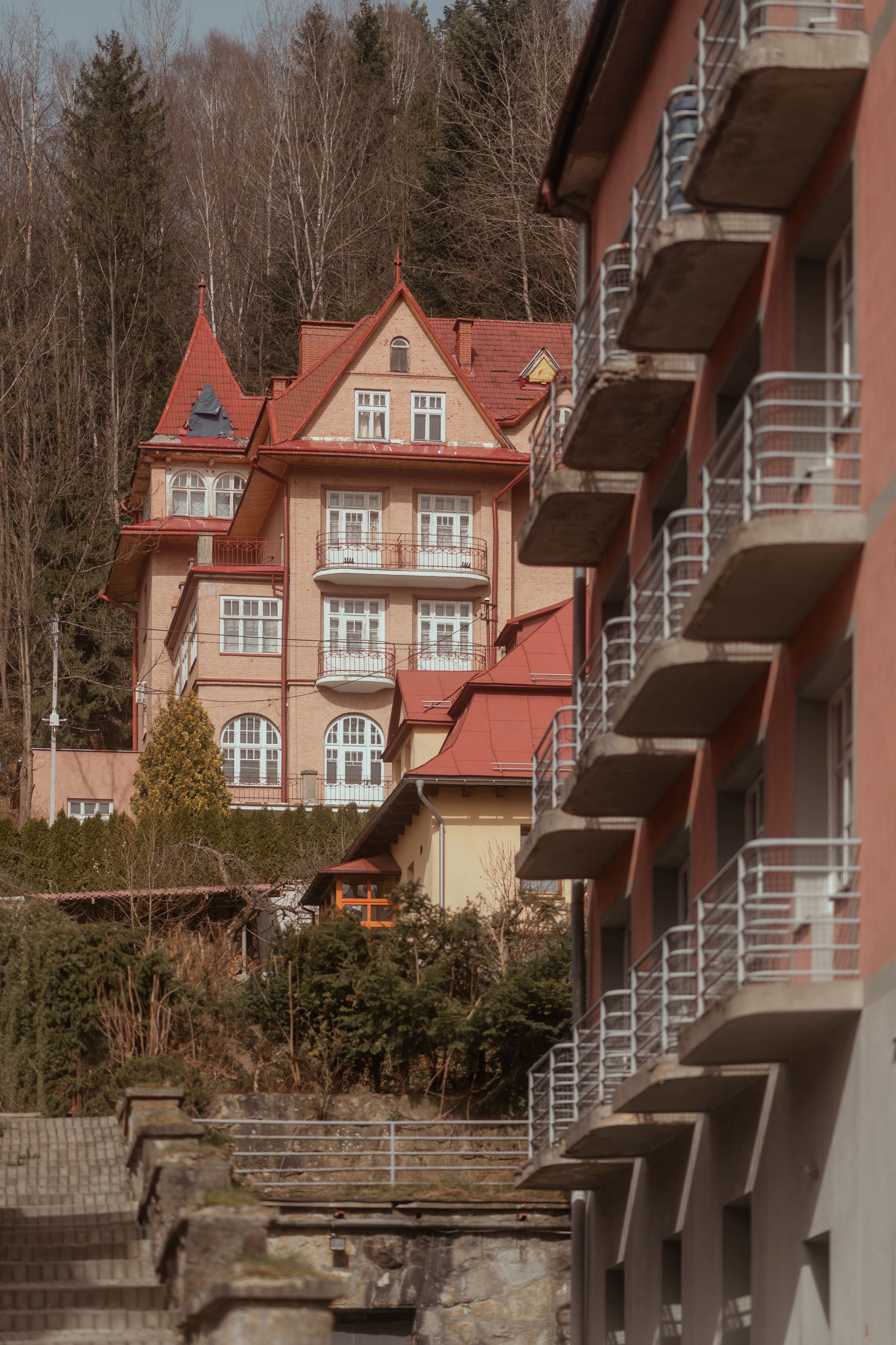Apartamenty uzdrowiskowe w Krynicy-Zdroju – co warto wiedzieć?