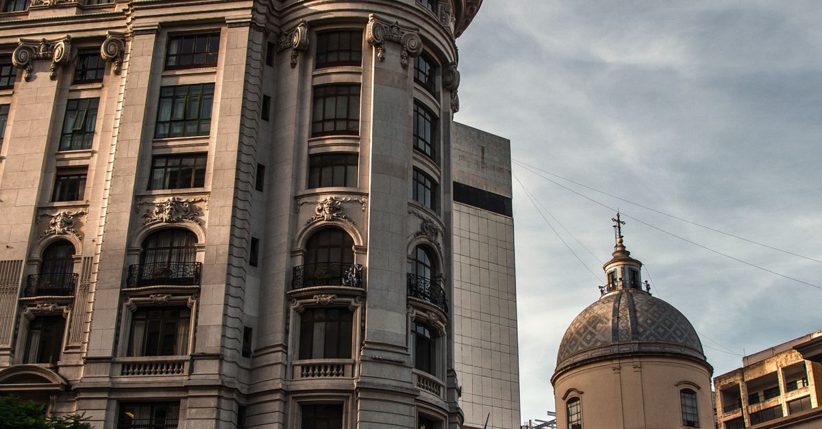 Análisis del impacto histórico de los bancos centrales más antiguos en el comercio Análisis del impacto histórico de los bancos centrales más antiguos en el comercio