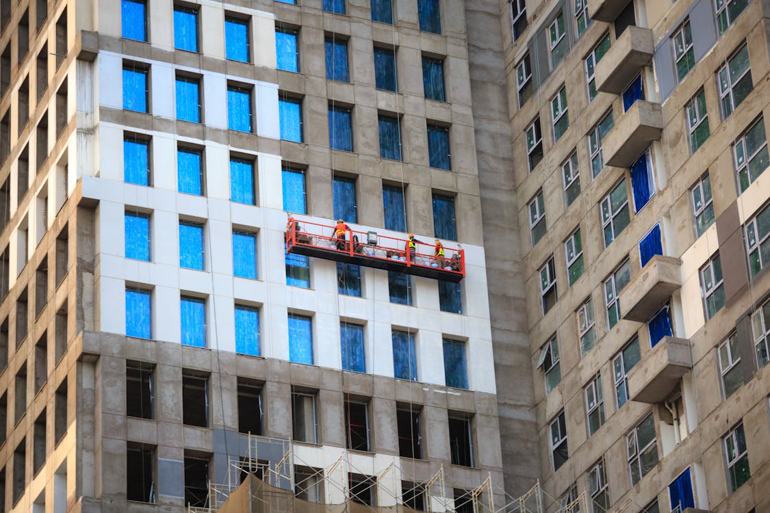 window cleaning tall building