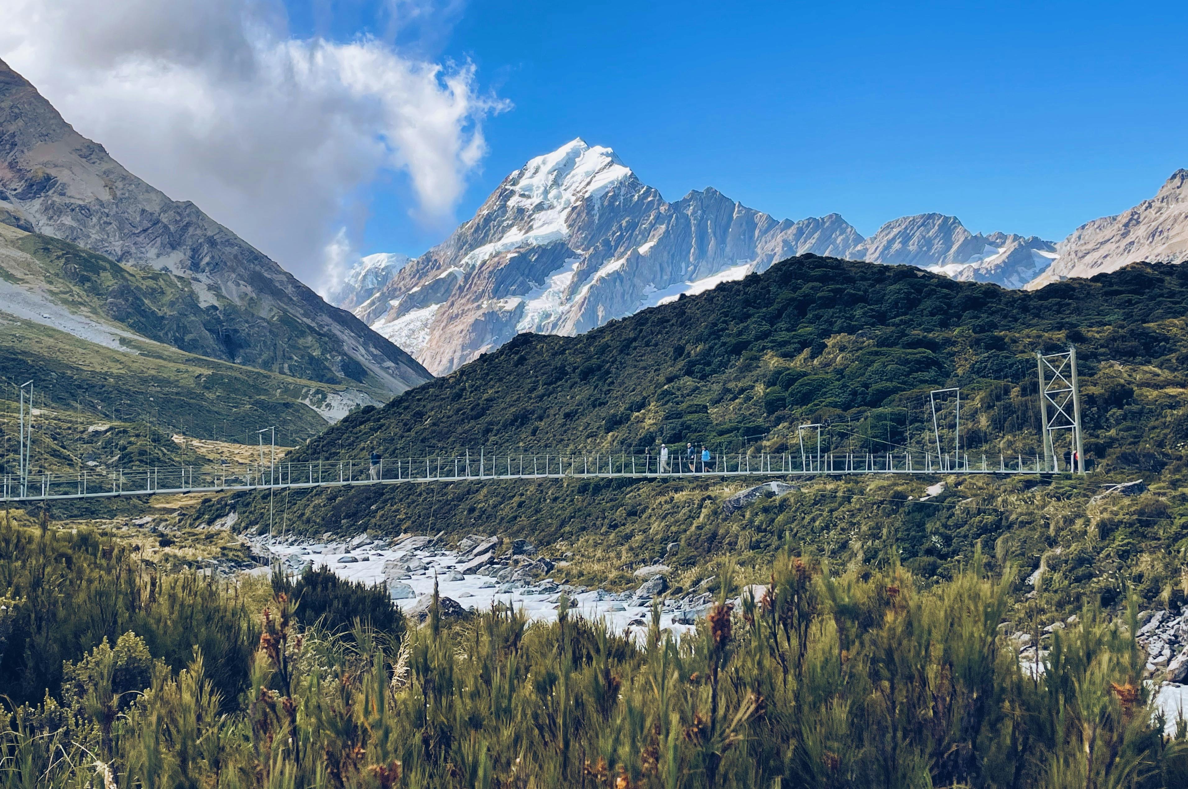 general travel new zealand tours — Photo by Elvis Chai on Pexels