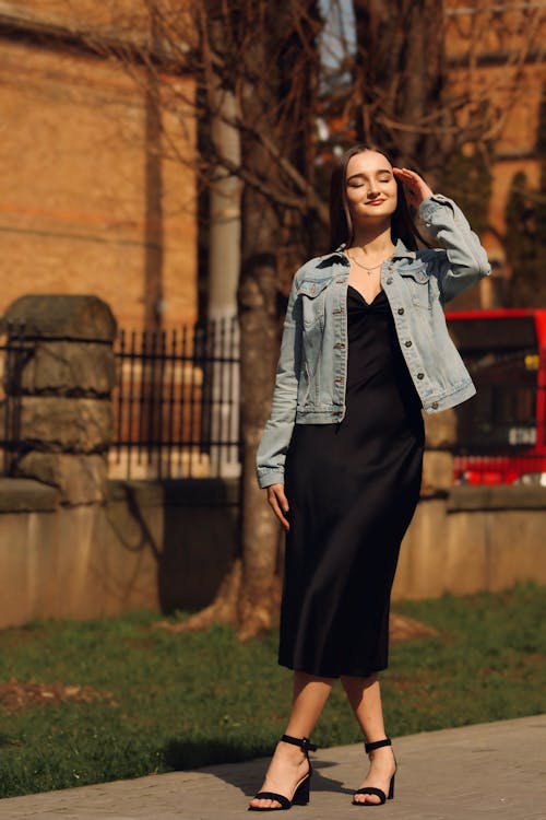 Fotos de stock gratuitas de adulto, al aire libre, bufanda