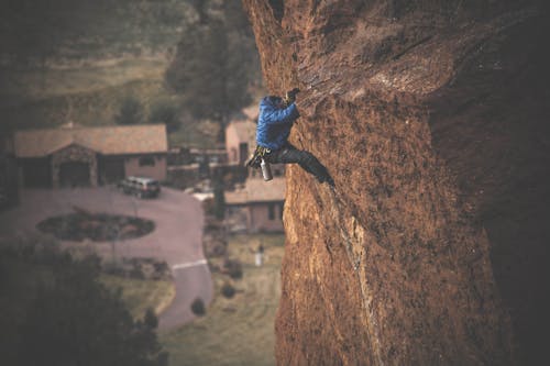 Foto d'estoc gratuïta de acció, adult, alpinisme