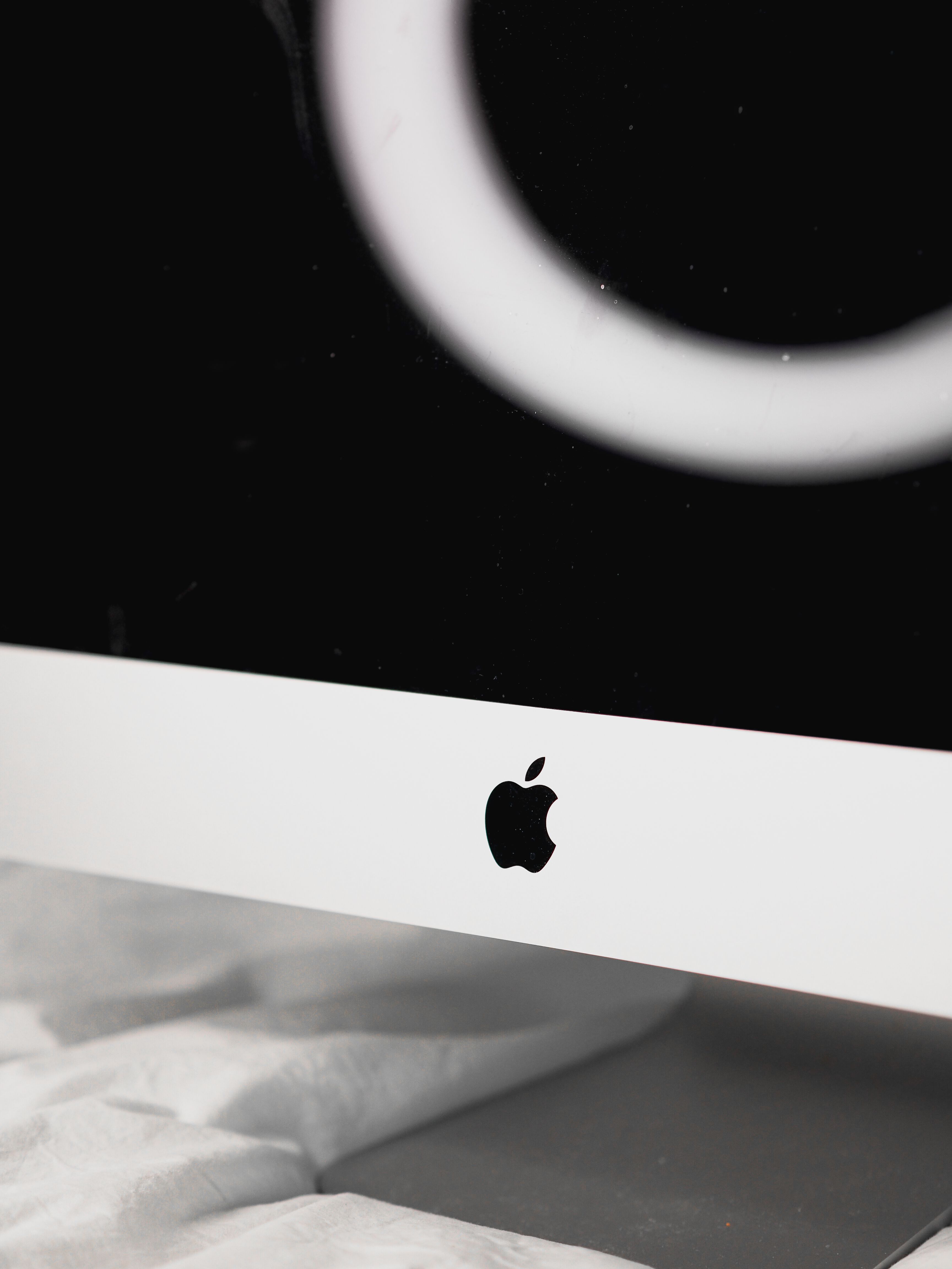 Monitor of Apple · Free Stock Photo