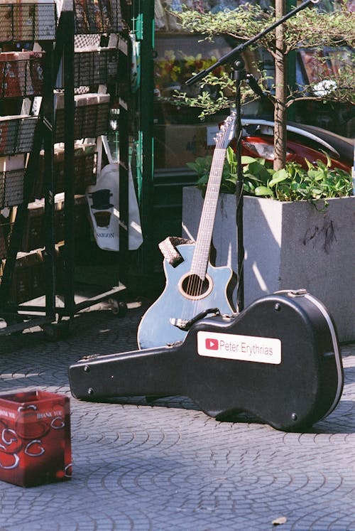 アコースティックギター, 垂直ショット, 場合の無料の写真素材