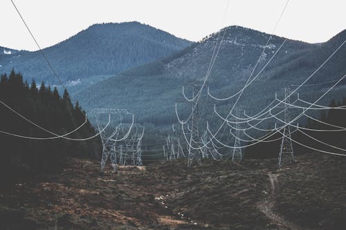 山, 戶外, 電力線路 的 免費圖庫相片
