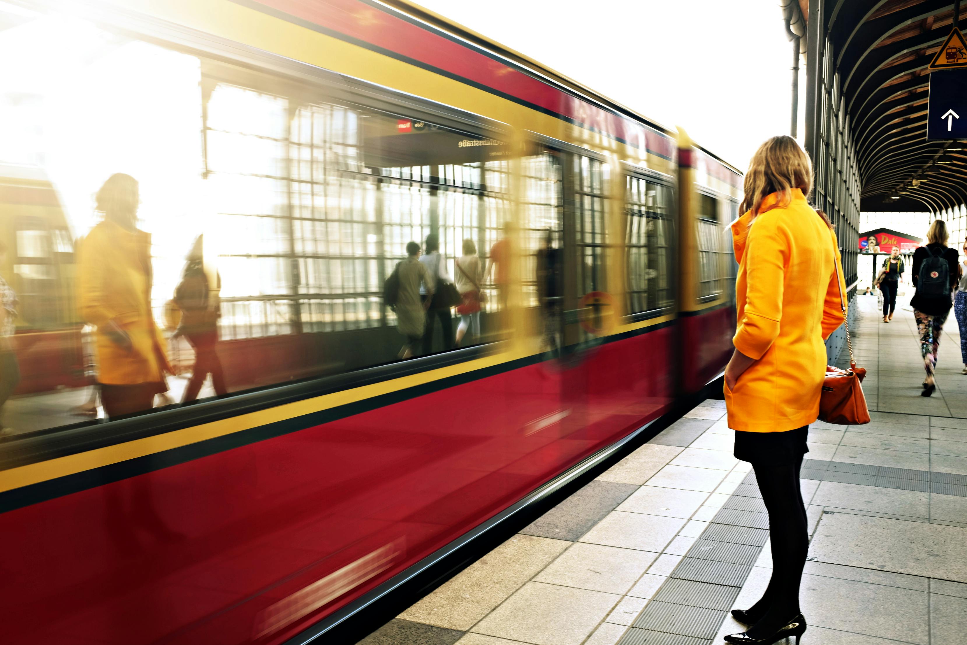 woman waiting for the metro