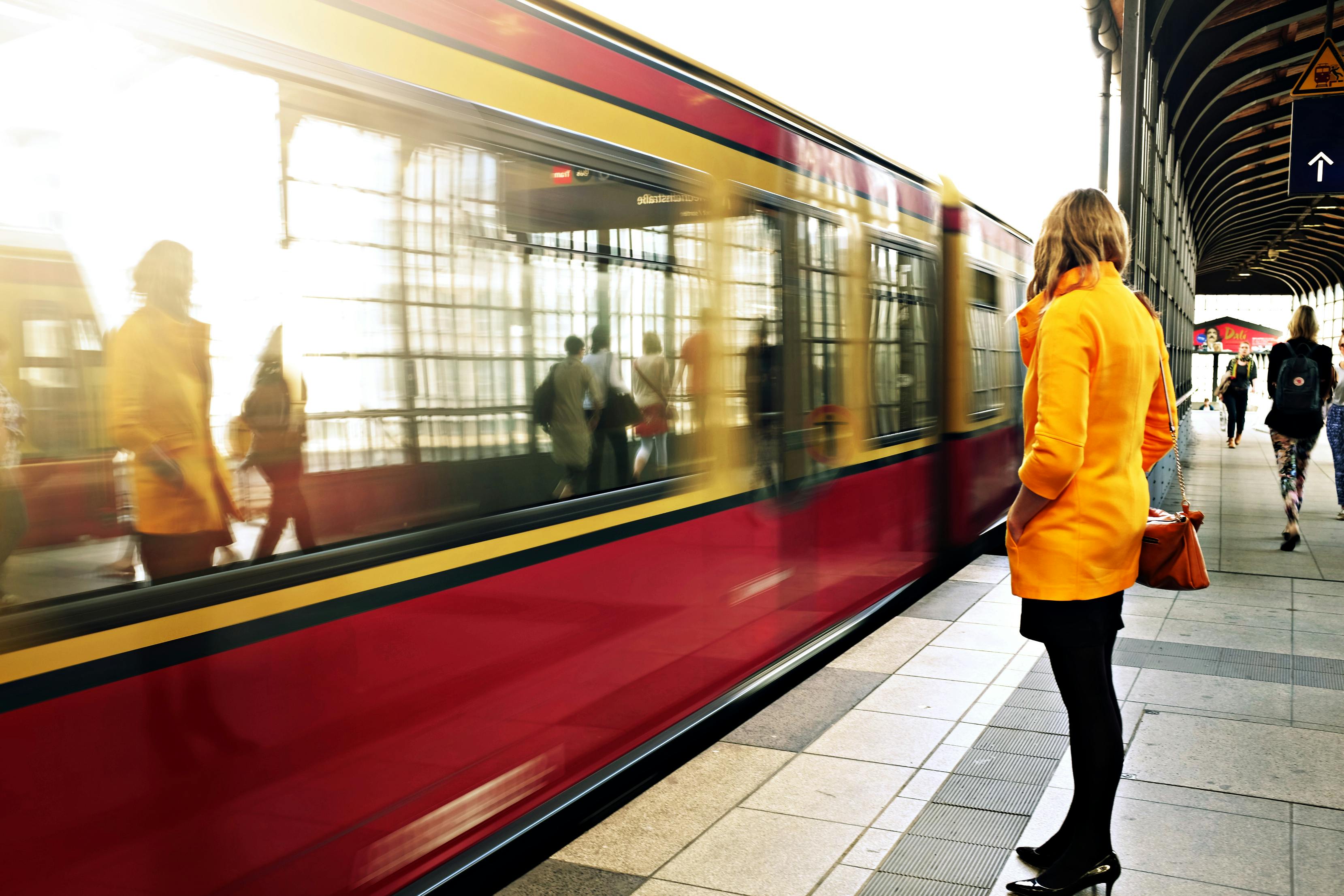 Commute Photos, Download The BEST Free Commute Stock Photos & HD