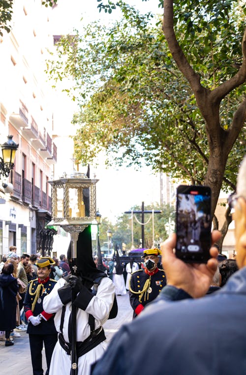 Foto d'estoc gratuïta de carreró, desfilada, disfresses