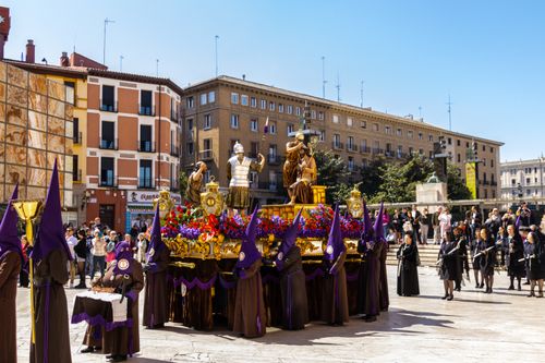 Free A vibrant religious procession with costumes and statues in Zaragoza, Spain. Stock Photo