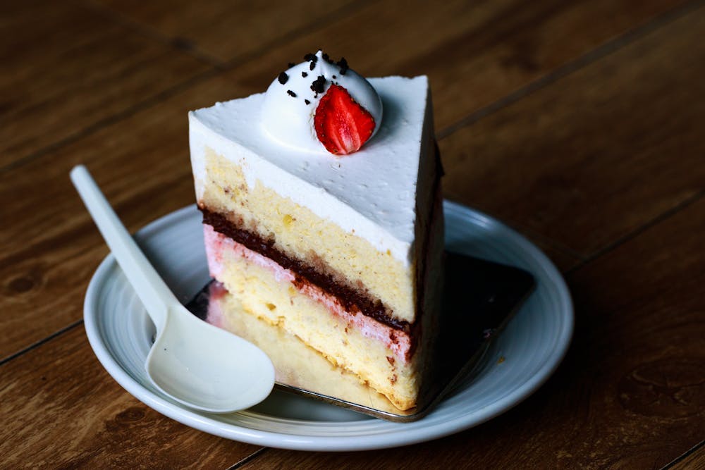 Classic Vanilla Strawberry Ice Cream Cake