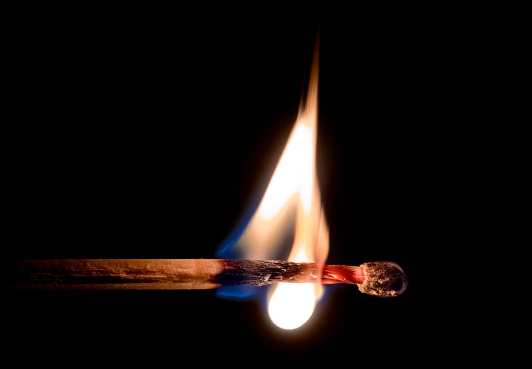 Безкоштовне стокове фото на тему «вогонь, гарячий, головка сірника»