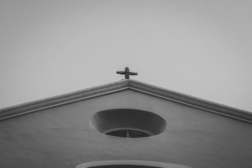 Fotografía En Escala De Grises De La Catedral