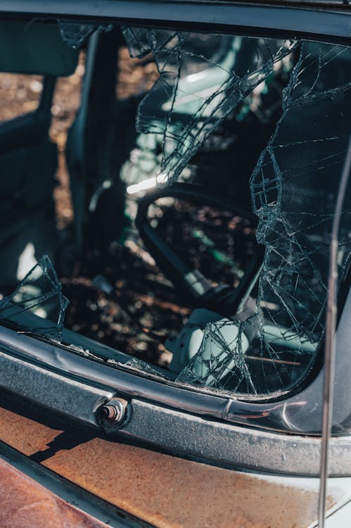 Foto profissional grátis de abandonado, automóvel, com defeito