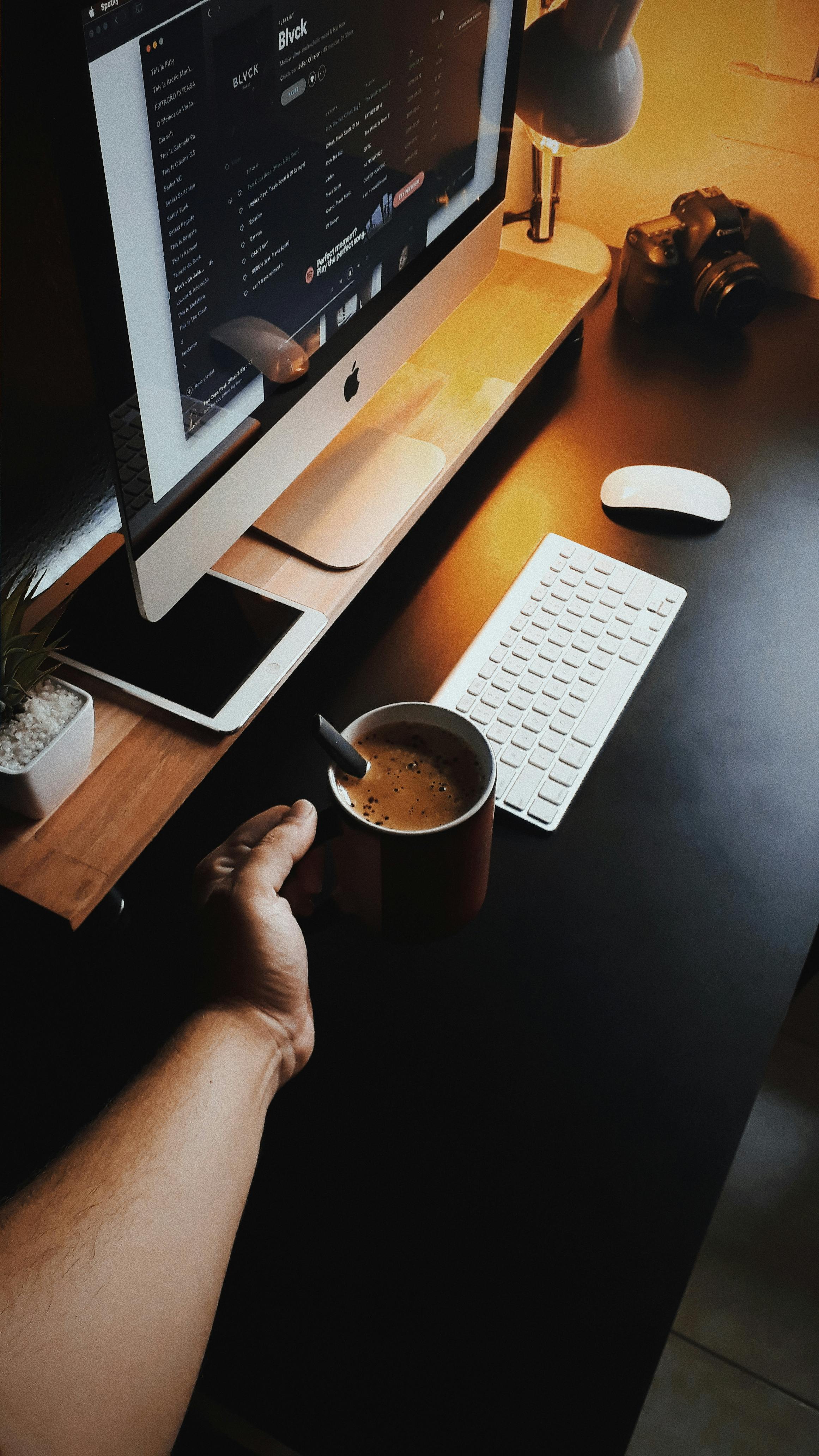 Lifetime 7x7 Heavy Duty Plastic Garden Shed