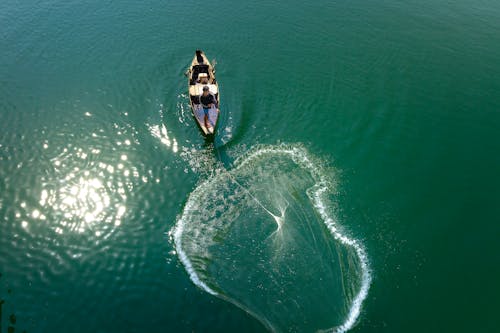 Perahu Di Laut