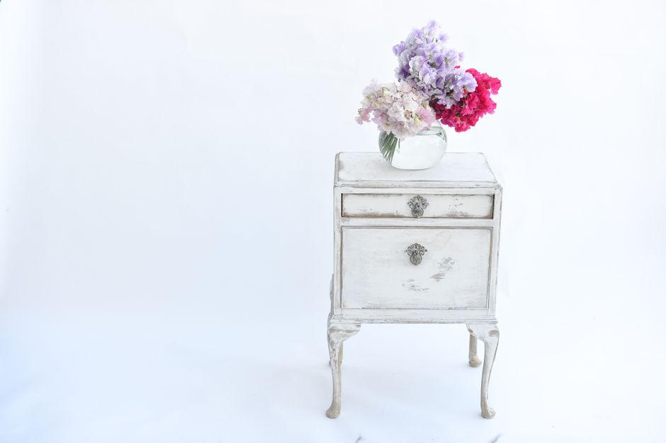 How to Create Your Own Shabby Chic Chalk Painted Furniture