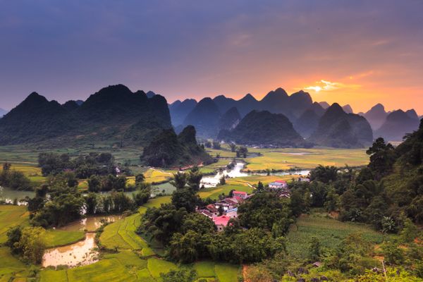 Misty Valley Sunrise jigsaw puzzle
