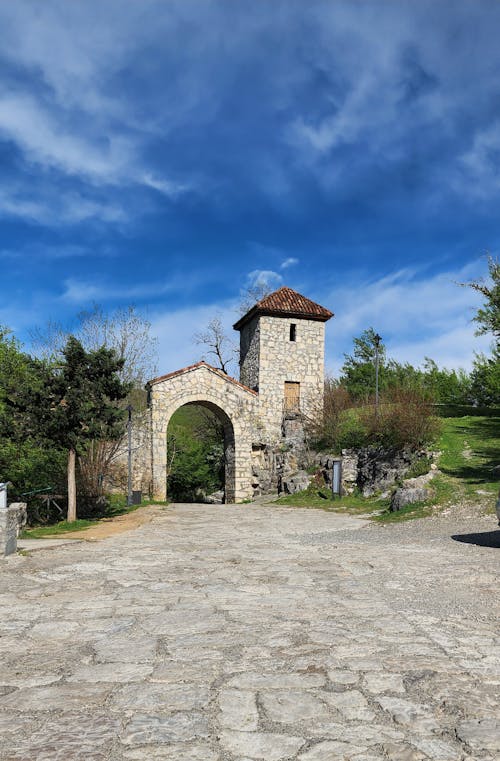 Darmowe zdjęcie z galerii z brama, budynek, gruzja