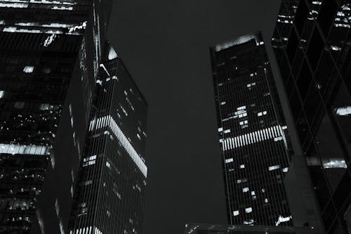Безкоштовне стокове фото на тему «висотні будівлі, жаб’яча перспектива, містах»