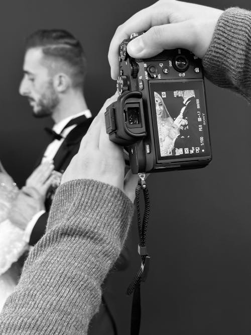 Foto profissional grátis de câmera, fechar-se, fotografia de casamento