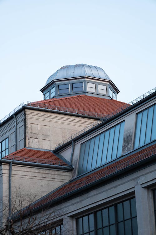 Close-up Photo of Building · Free Stock Photo