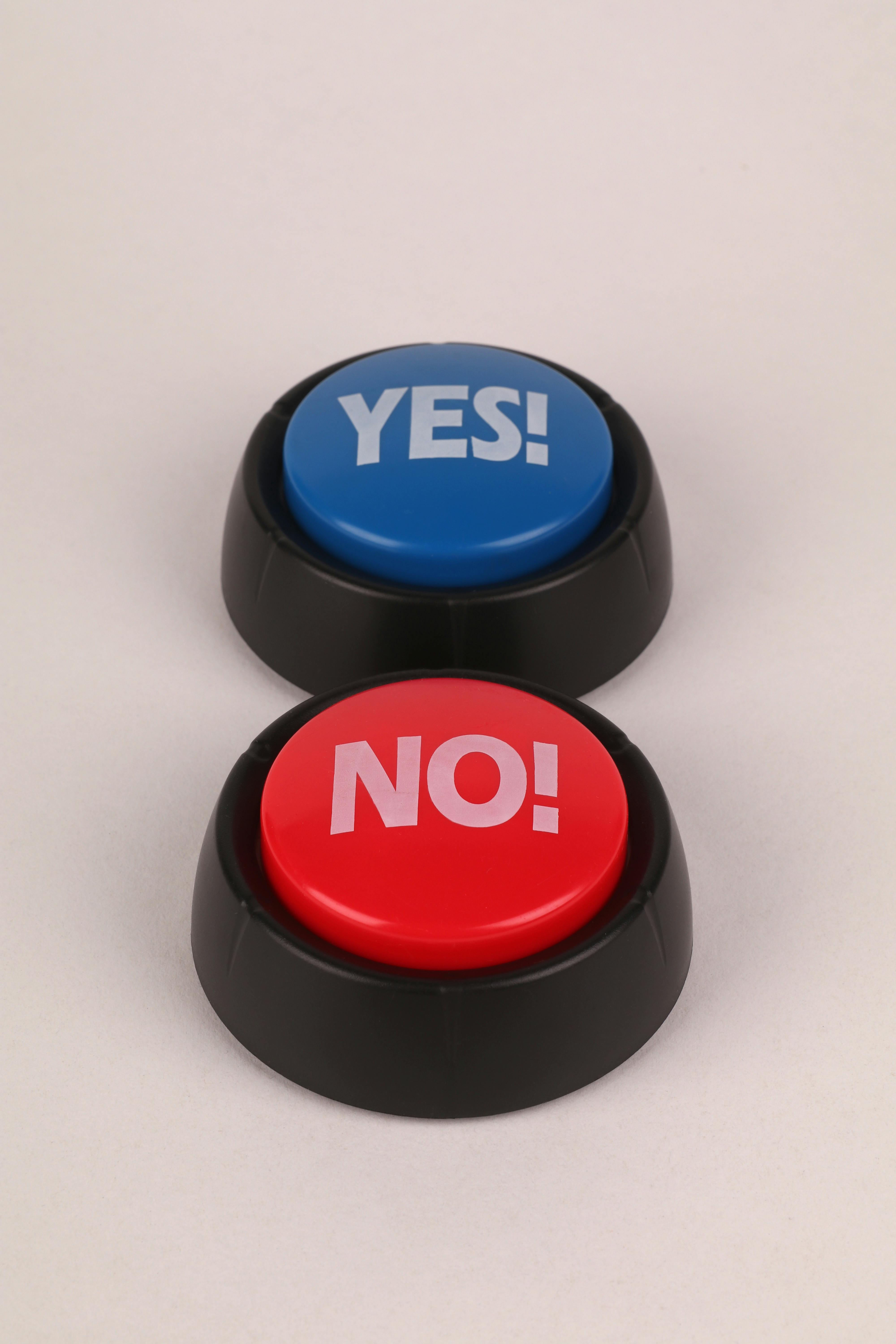 a blue yes button and a red no button