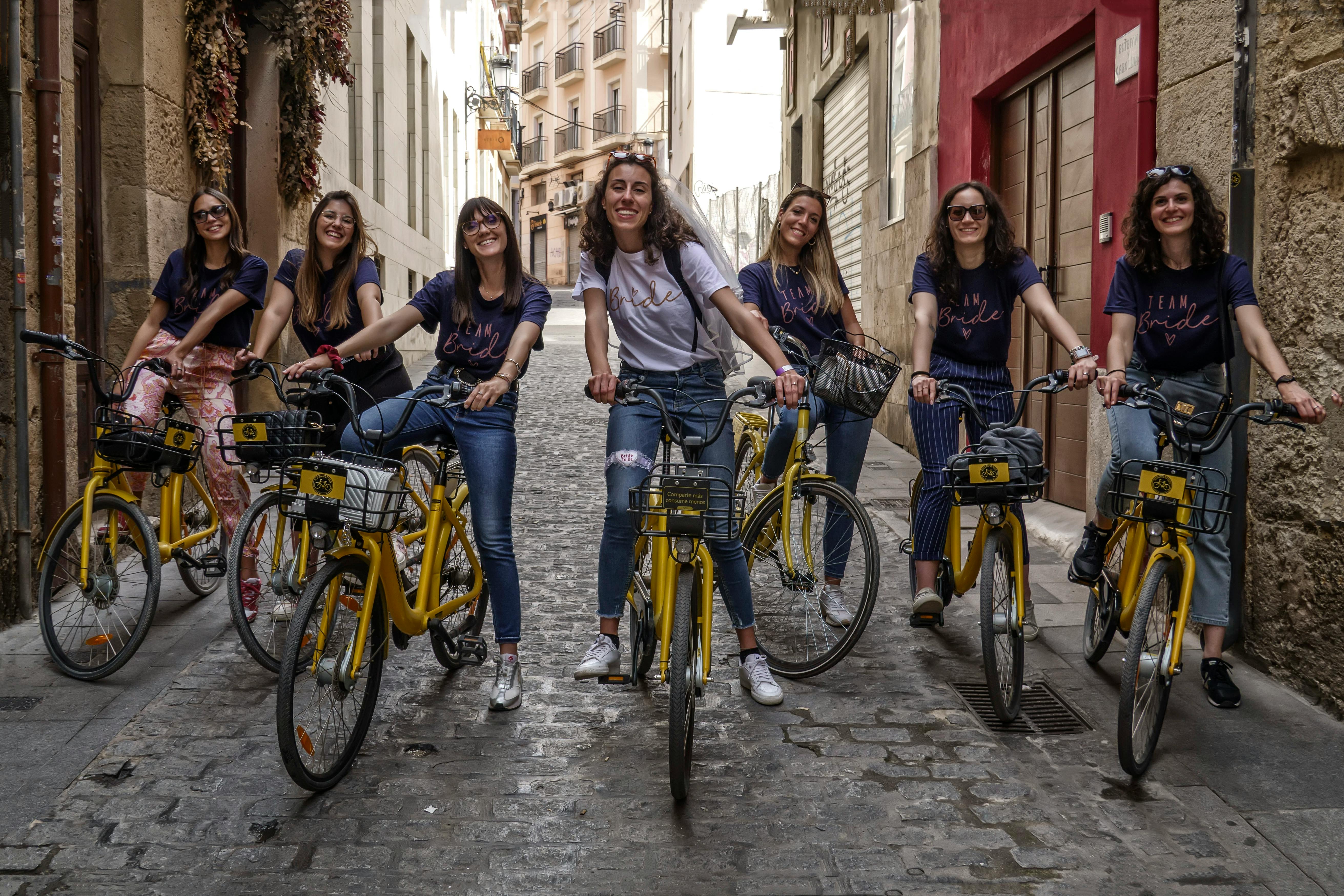ToursByLocals Reveals World's Best Local Guides — Photo by Ana Hidalgo Burgos on Pexels