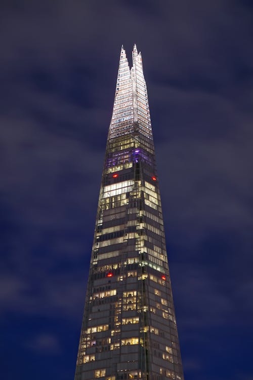 The shard tower lit up at night