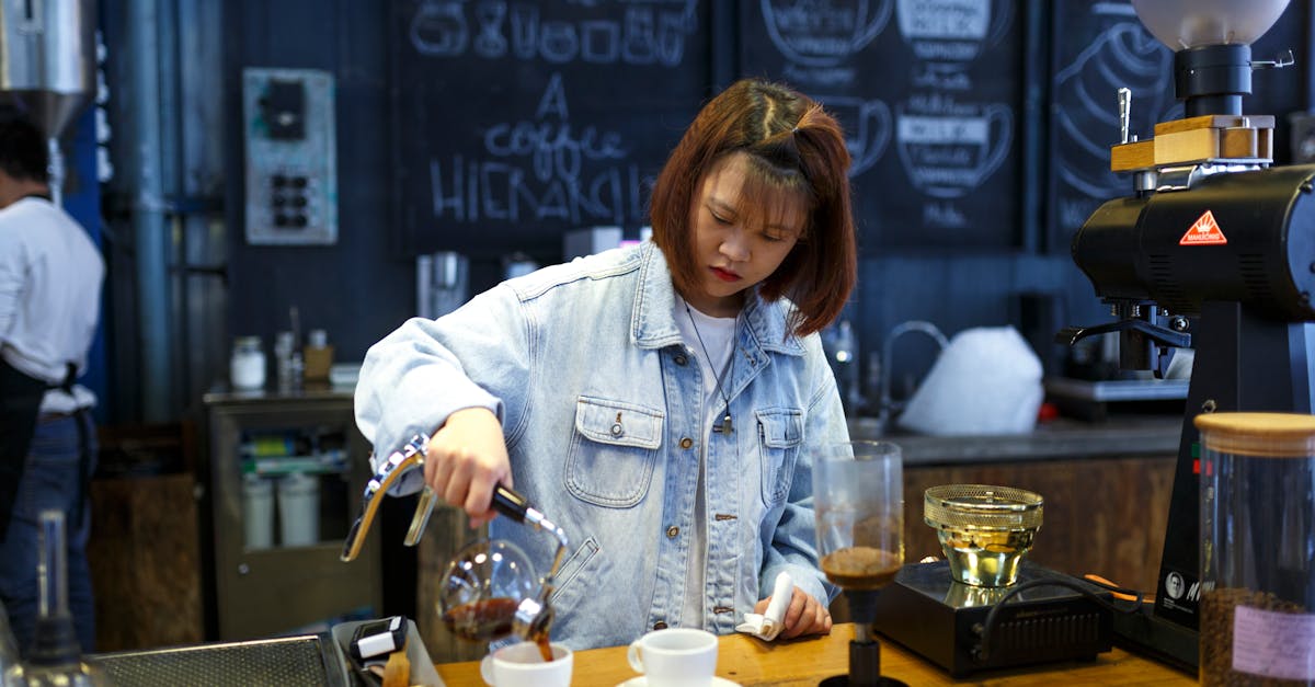 台北慢生活新體驗!異塵酒吧與TCT同心舒室的療癒時光