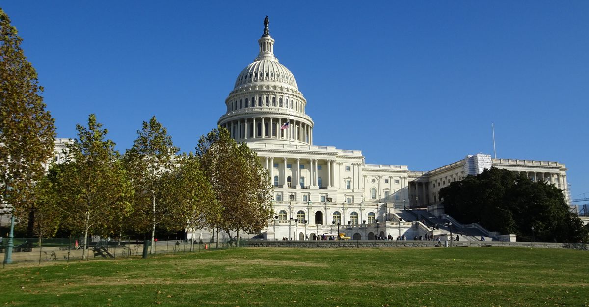 Sen. Gillibrand Urges Congress to Address Menopause Amid Midterms