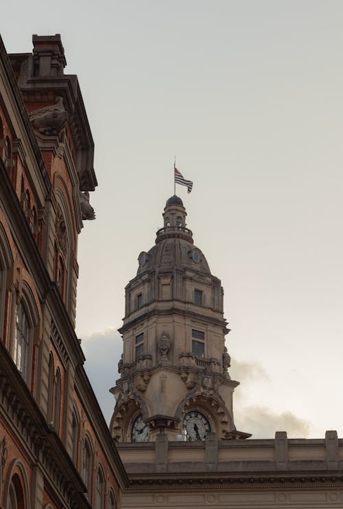 Immagine gratuita di bandiera, edificio, orologio