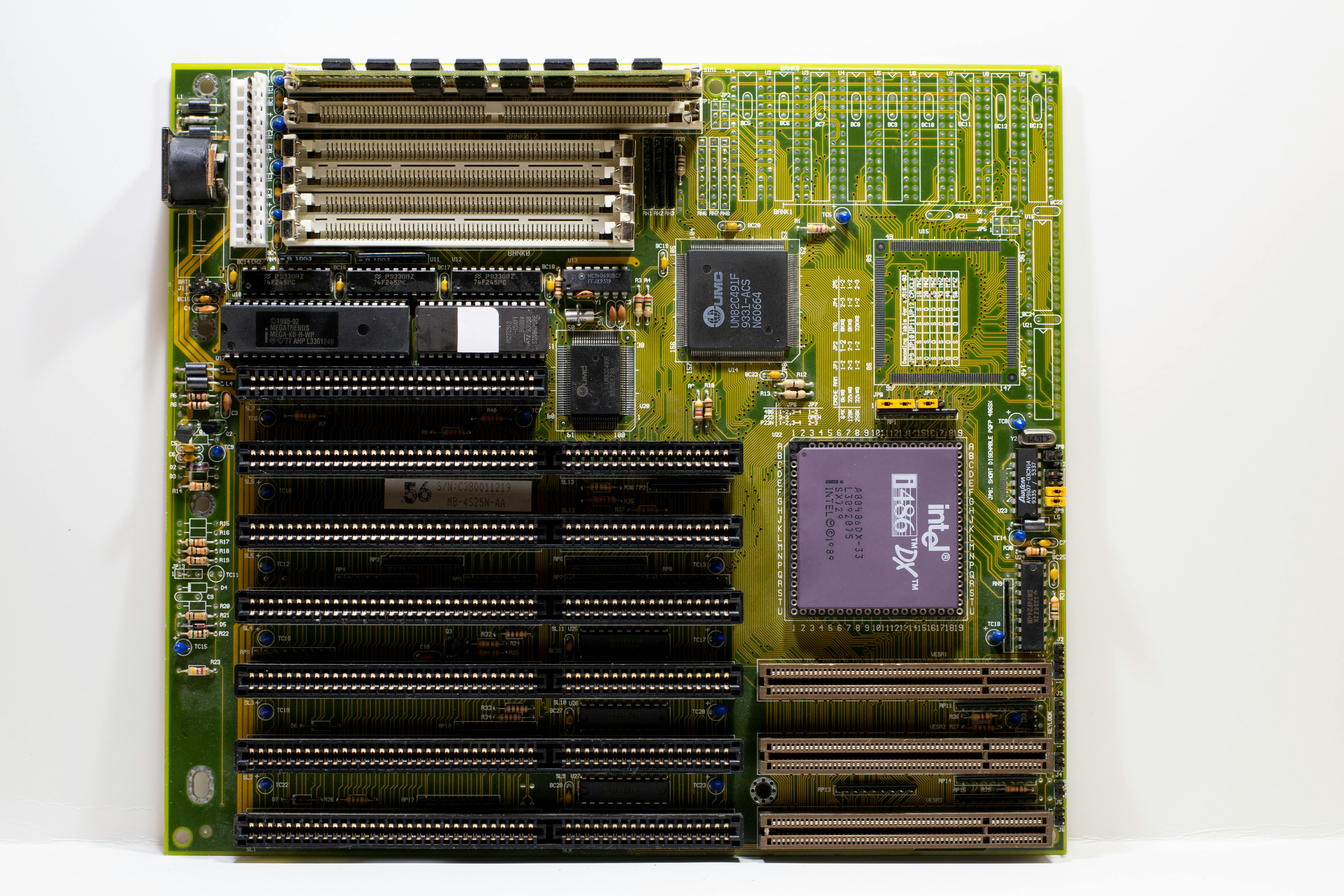 研究報告揭示華為與中芯國際晶片技術新突破