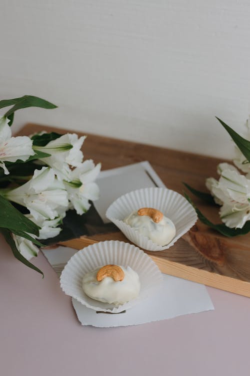 Foto profissional grátis de alimento, amor, arranjo de flores