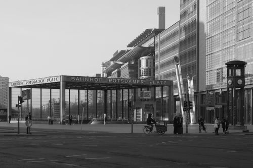 Free Black and white view of Potsdamer Platz in Berlin, featuring modern architecture. Stock Photo