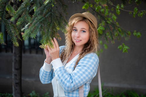 Základová fotografie zdarma na téma blond, bunda, dlouhé vlasy