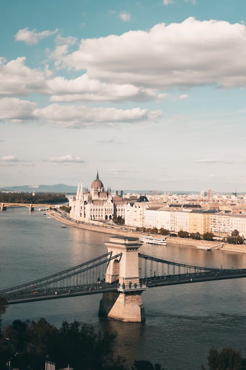 architectural, bridge, budapest içeren Ücretsiz stok fotoğraf