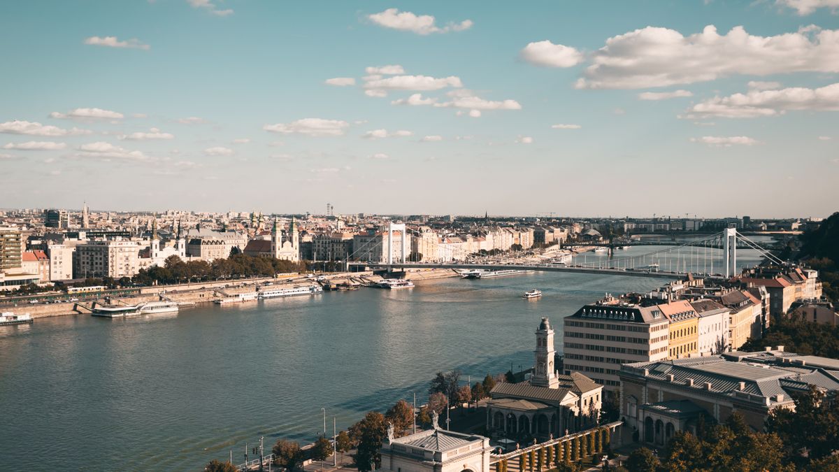 A beautiful view of Budapest with the Danube River, highlighting cityscape and iconic landmarks.