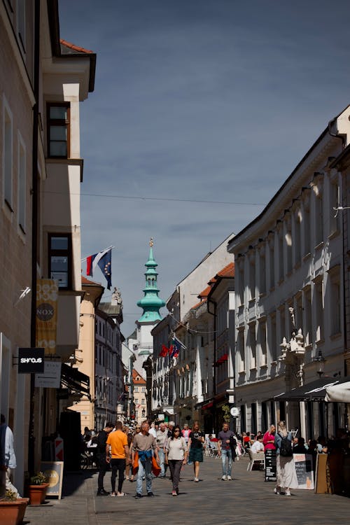 Kostenloses Stock Foto zu altstadt, bürgersteig, cidades antigas